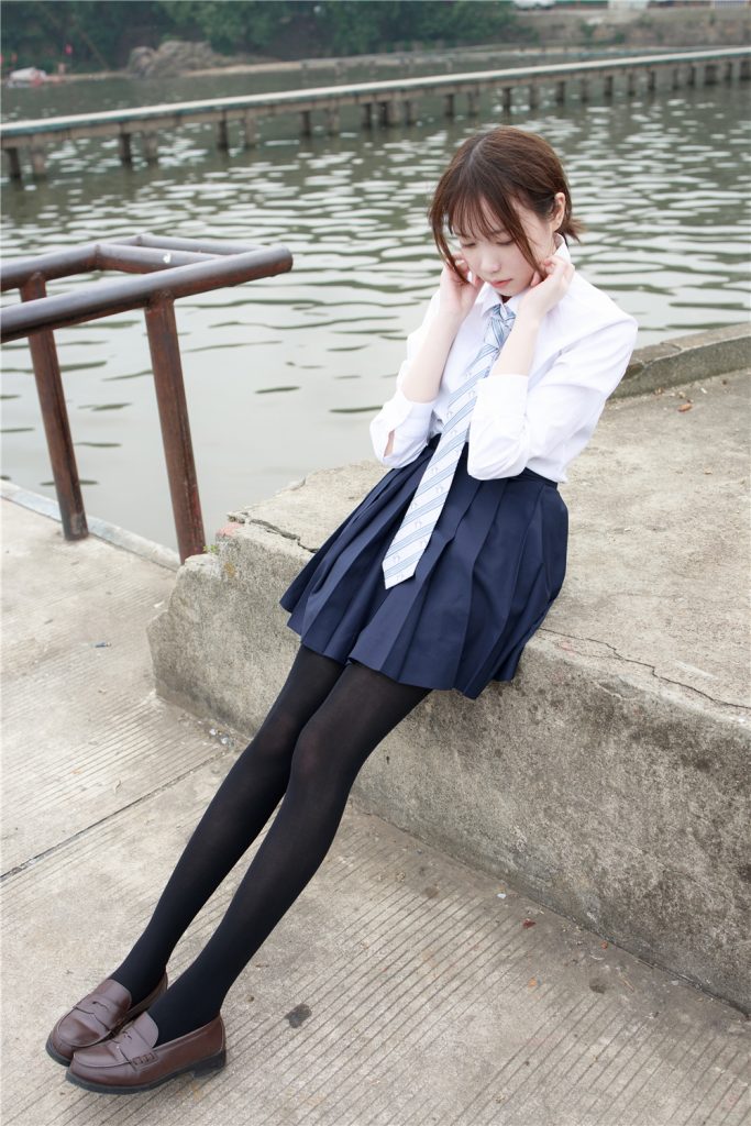 乐嗨直播丨茴香 直播搔舞整活 [6V/240MB]