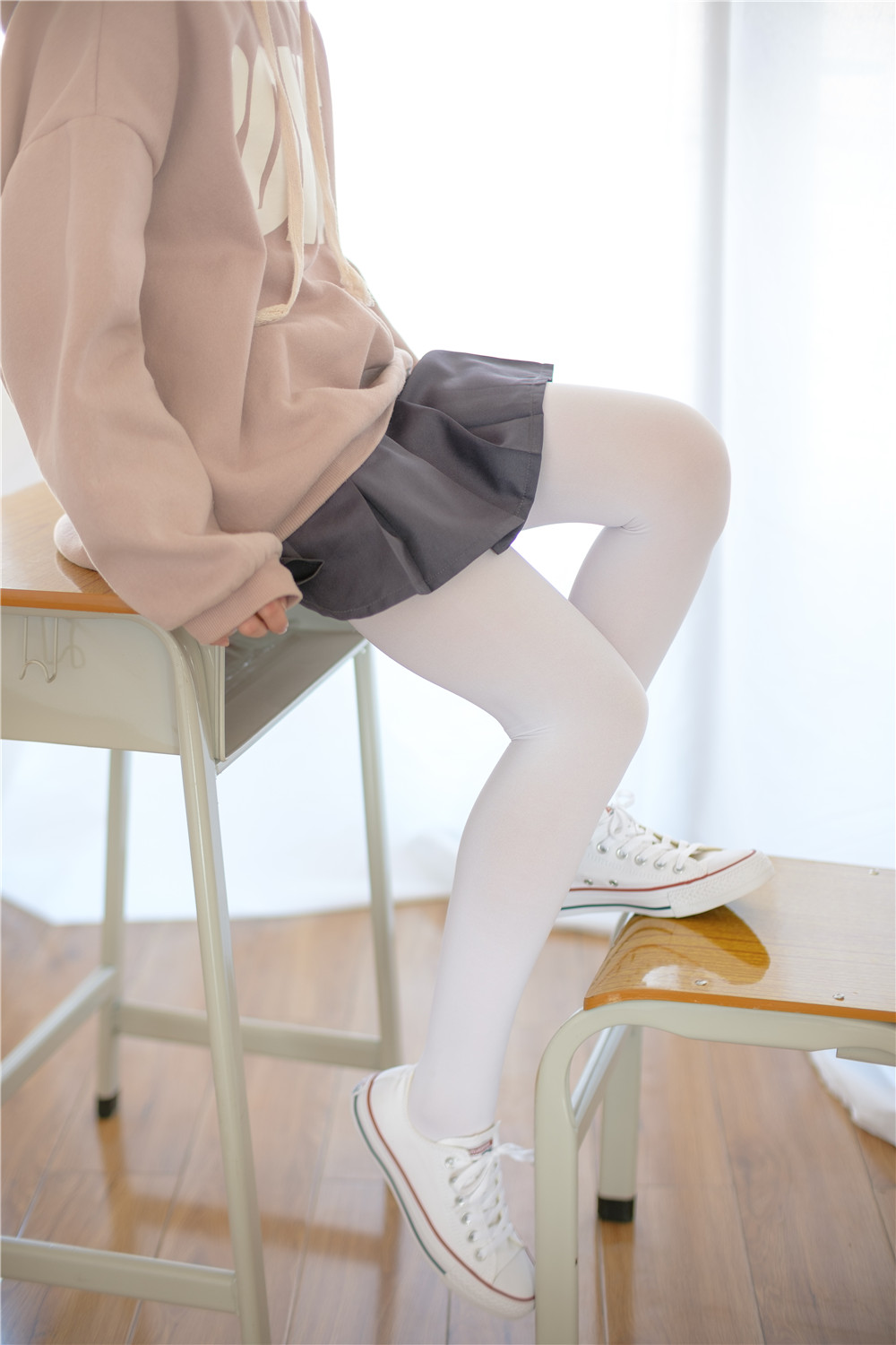 虎牙丨蓝妹儿 定制热舞 [4V/237MB]