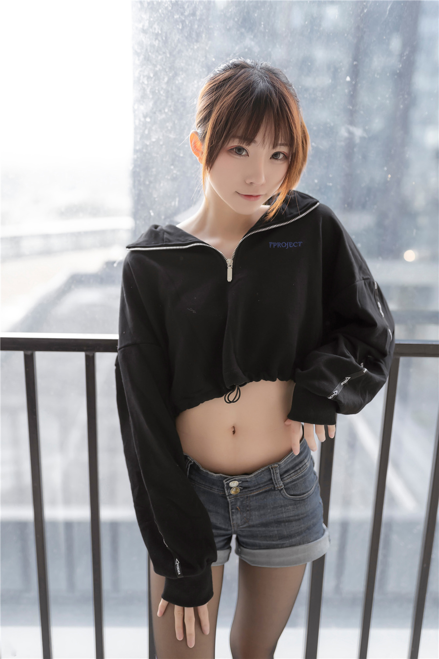 抖音丨琳lin 会议定制热舞  [1V/183MB]