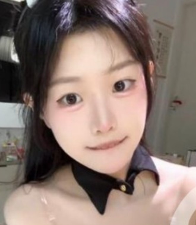 快手丨亲亲岩 舞蹈教练 反差 [27V/122MB]