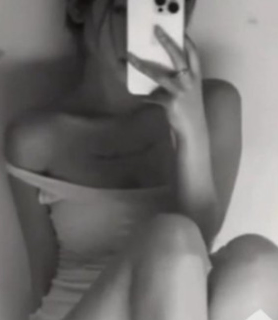 抖音丨乃恩 顶级美女 反差自拍合集 [16V/190MB]