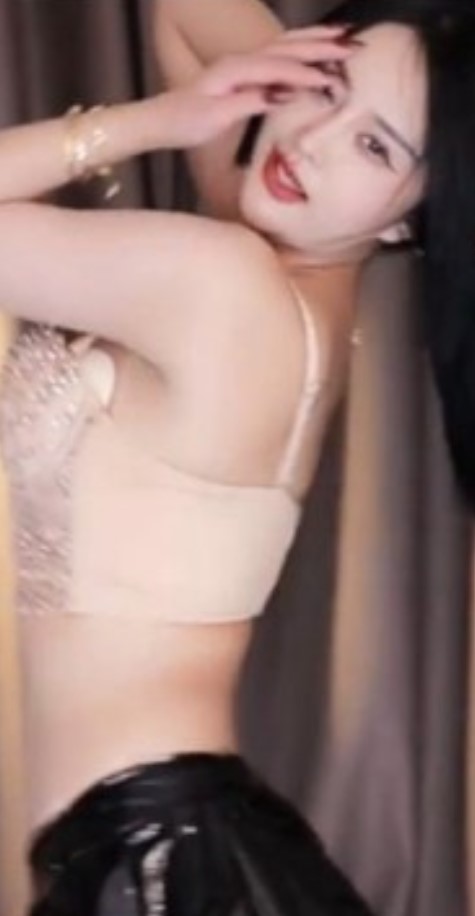 CC丨依阳baby 定制热舞  [2V/318MB]