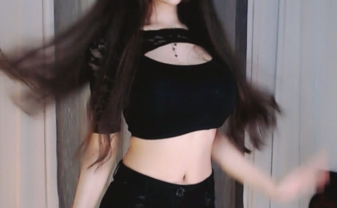 斗鱼 Minana呀米娜早期熊猫（2017-2019年）155V/26.8G